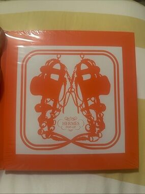 Hermes pop up book